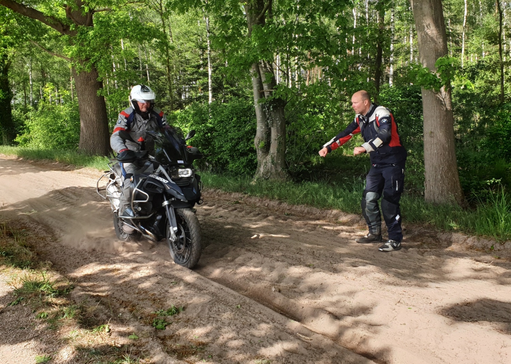 Offroad motortraining op maat bij BERRT Reizen en Trainingen Offroad motortraining op maat bij BERRT Reizen en Trainingen